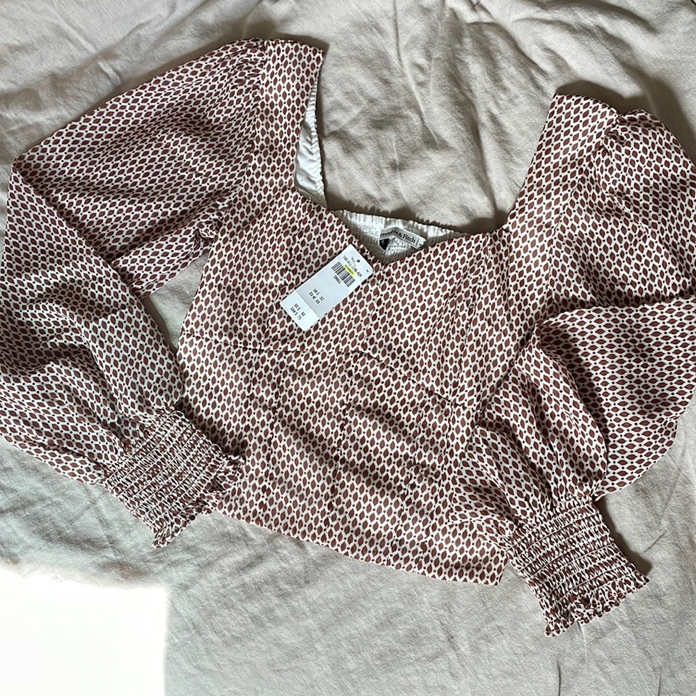 A&F Retro print Sweetheart Blouse